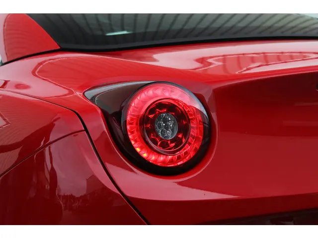 Ferrari California 3.9 T HELE 2016 Benzine 57