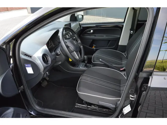 SEAT Mii 1.0 Sport Connect automaat 2015 Benzine 9