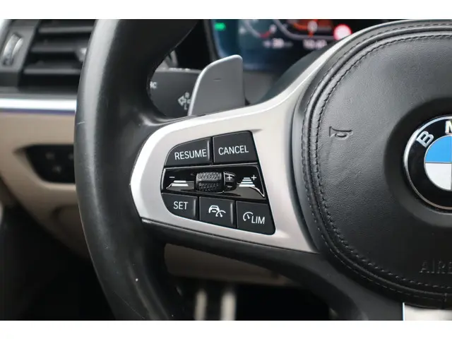 BMW 3 Serie 330i M-Sport 2021 Benzine 20