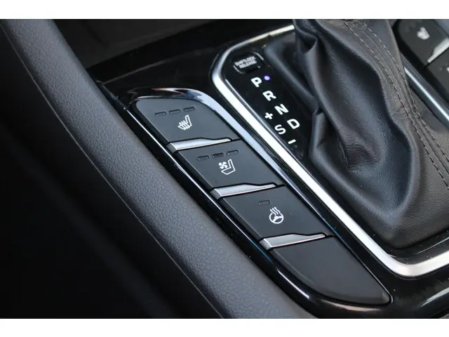 Hyundai IONIQ 1.6 GDi Premium 2018 Hybride Benzine 26