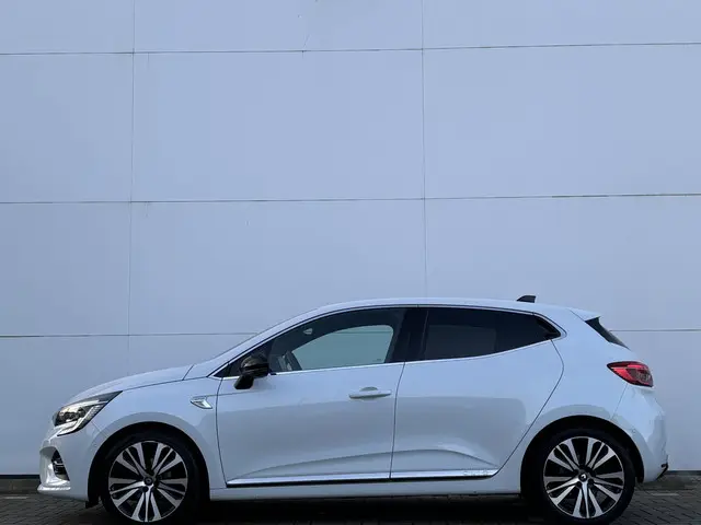 Renault Clio 1.0 TCe Initiale Paris 2021 Benzine 16