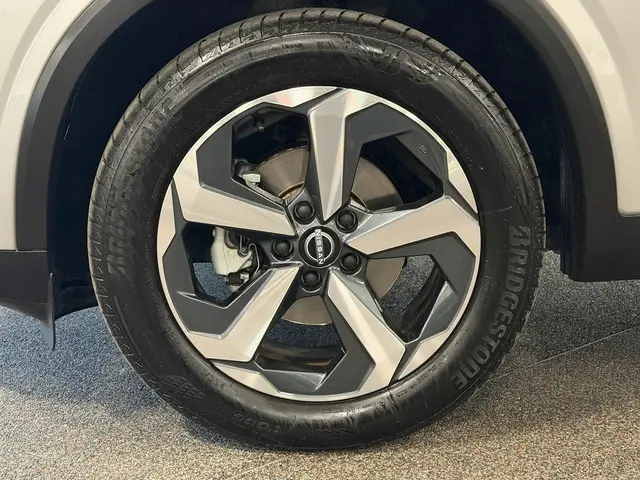 Nissan QASHQAI 1.3 MHEV Xtronic 2024 Benzine 10