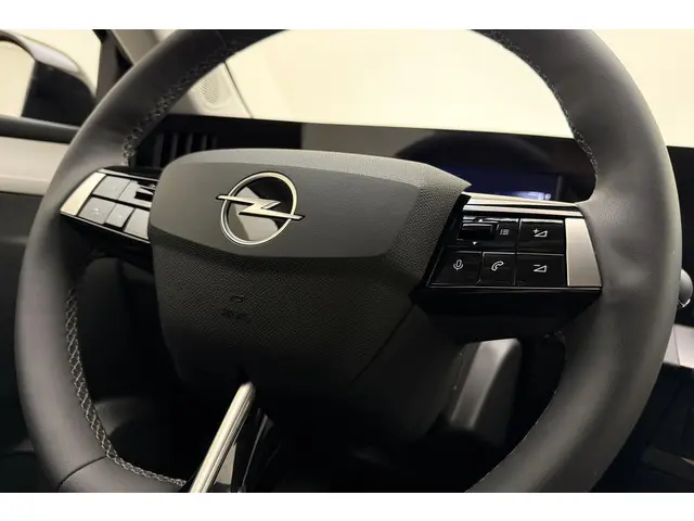 Opel Astra 1.2 Turbo Business Edition 2025 Benzine 19