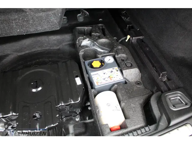 Volvo V60 2.0 B4 R-Design 2020 Hybride Benzine 13