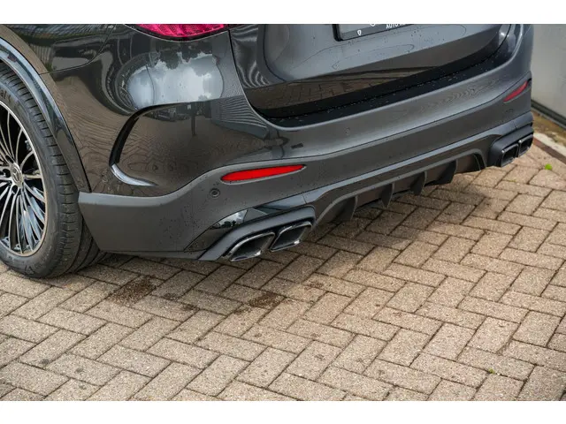 Mercedes-Benz GLC 220d 4MATIC AMG Line 2025 Diesel 33