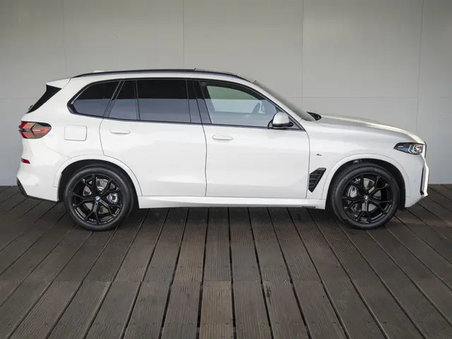 BMW X5 xDrive50e 2025 Hybride Benzine 4