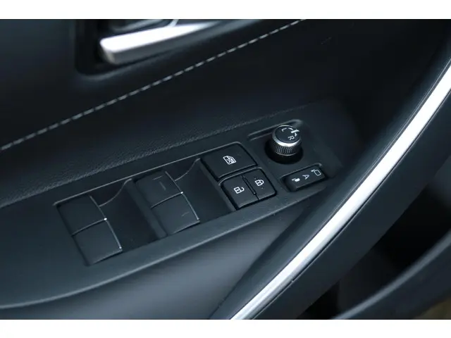 Toyota Corolla Hybrid 140 Dynamic 2025 Hybride Benzine 23
