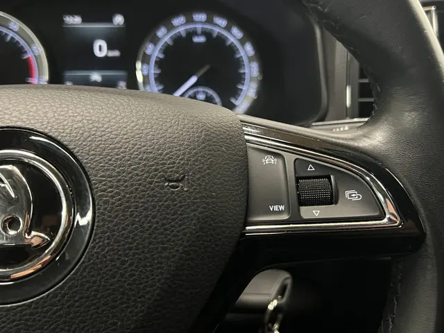 Škoda Karoq 1.0 TSI Business Edition 2019 Benzine 21