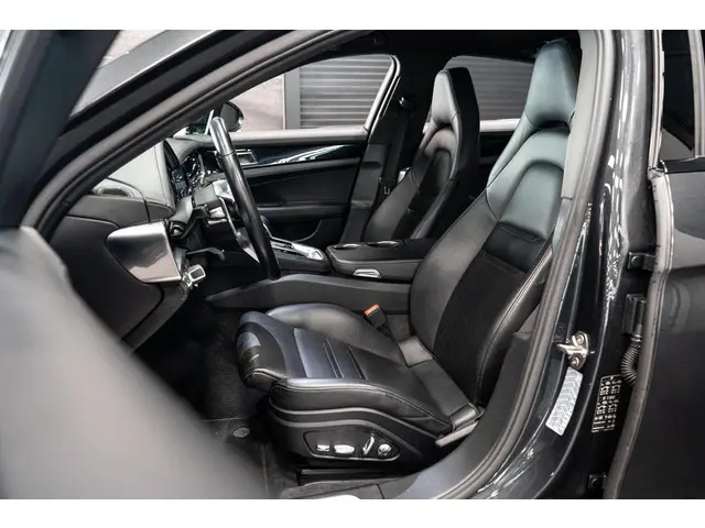 Porsche Panamera 2.9 4S 2017 Benzine 4