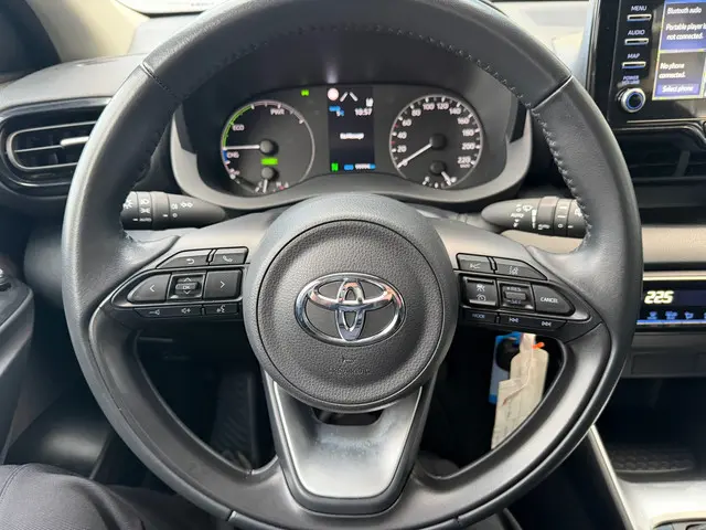 Toyota Yaris 1.5 Hybrid Active 2022 Hybride Benzine 15