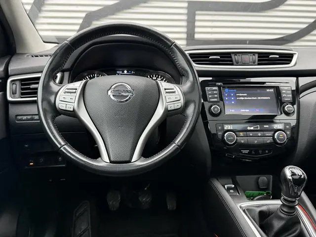 Nissan QASHQAI 1.2 Tekna 2016 Benzine 2