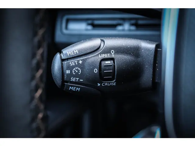 Peugeot 3008 1.2 PureTech GT Line 2019 Benzine 8
