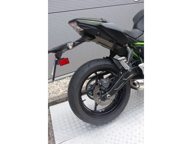 Kawasaki Z650 ABS 2019 Benzine 11