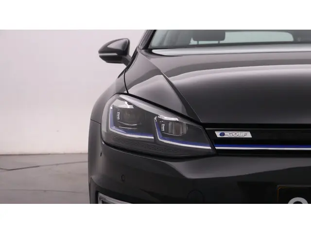 Volkswagen e-Golf E-DITION 36kWh 136pk 2020 Elektrisch 13