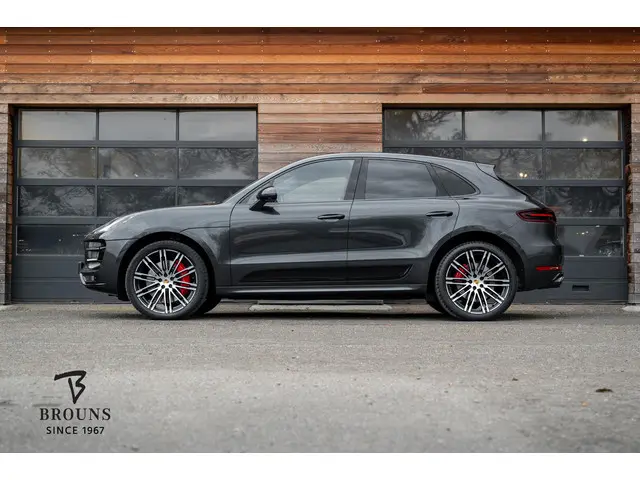 Porsche Macan 3.6 Turbo Performance Package 2017 Benzine 2