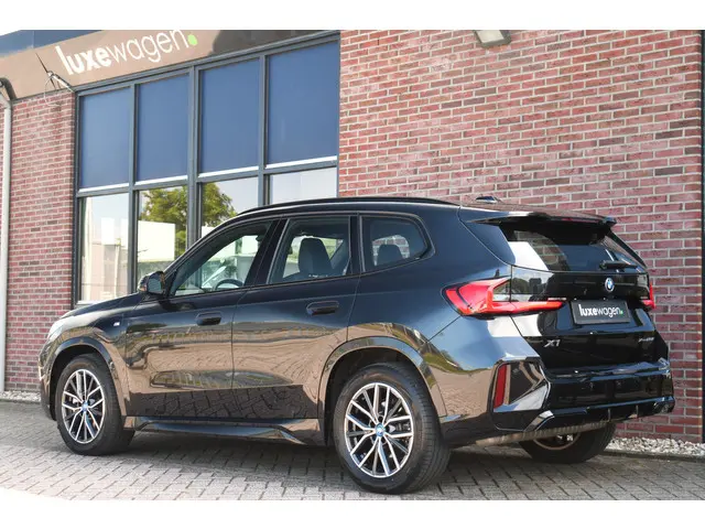 BMW X1 xDrive25e M-Sport 2024 Hybride Benzine 6