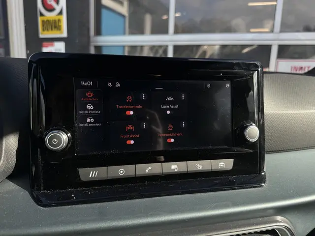 SEAT Arona 1.0 TSI Xperience Connect 2022 Benzine 12