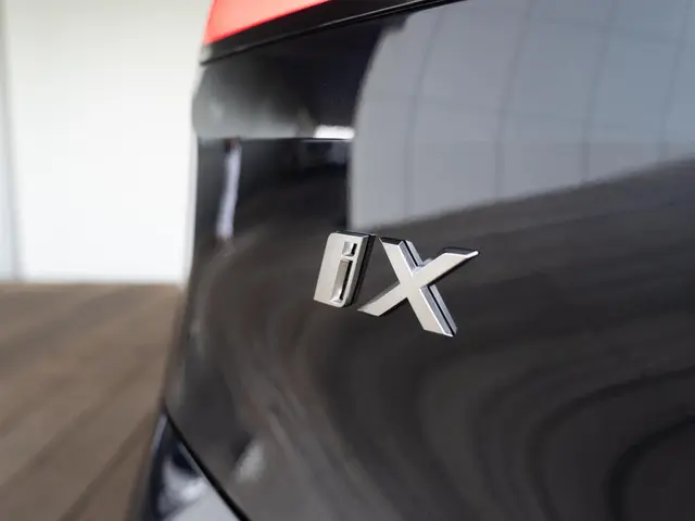 BMW iX xDrive45 2025 Elektrisch 24