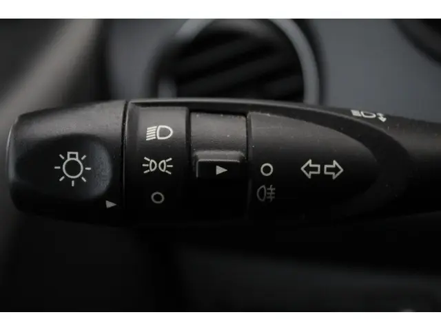 Hyundai i10 1.0i Comfort//Airco//Navi//5drs!! 2018 Benzine 13