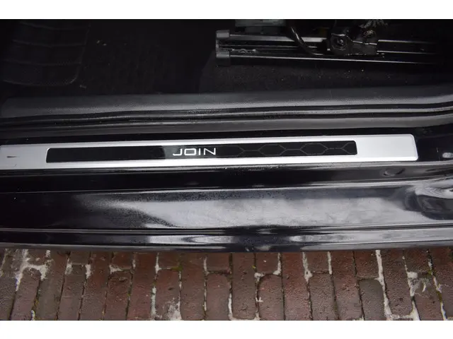 Volkswagen up! 1.0 BMT high up! 2019 Benzine 21