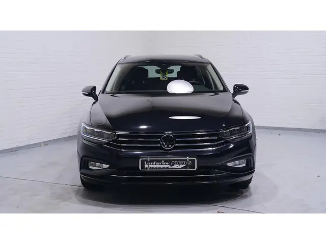 Volkswagen Passat Variant 1.5 TSI Business 2022 Benzine 2