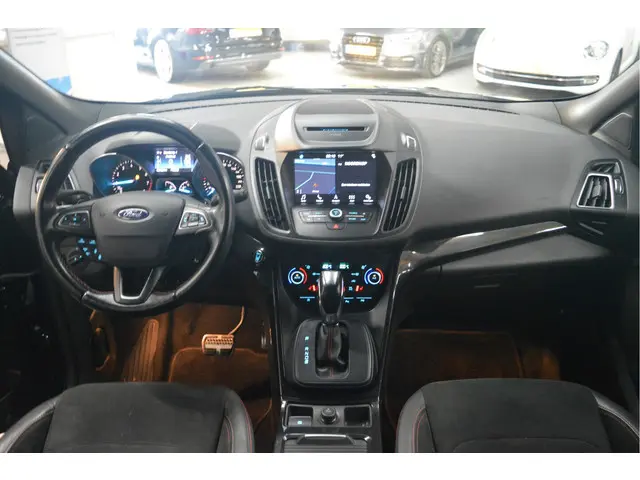 Ford Kuga 1.5 EcoBoost Vignale 2018 Benzine 12