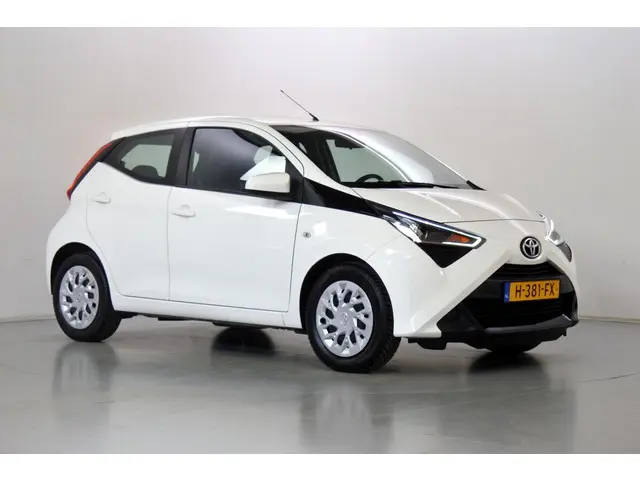 Toyota Aygo 1.0 VVT-i X-play 2020 Benzine 31