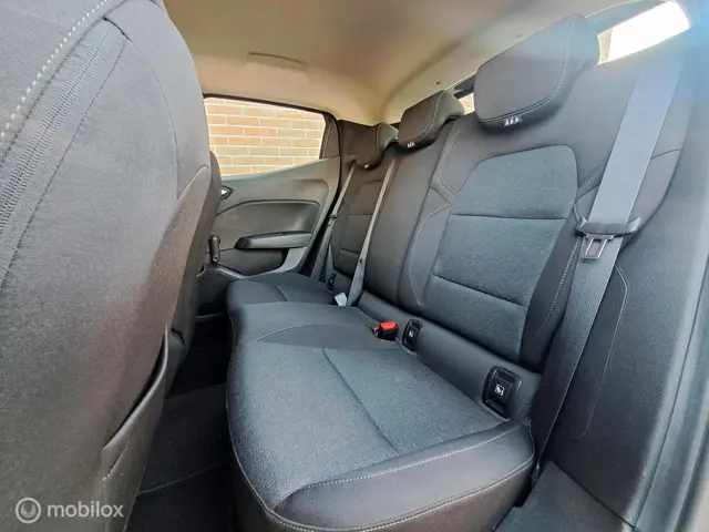 Renault Clio 1.0 TCe 90 Equilibre 2023 Benzine 15