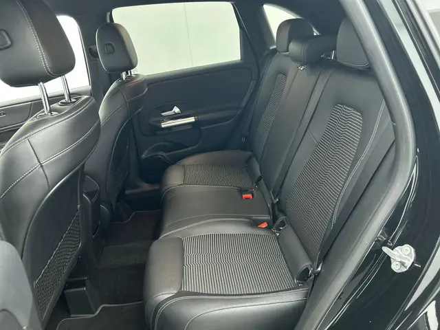 Mercedes-Benz B-Klasse 180 Premium 2019 Benzine 28