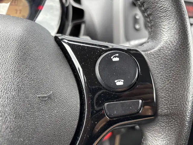 Peugeot 108 1.0 e-VTi Active 2019 Benzine 18