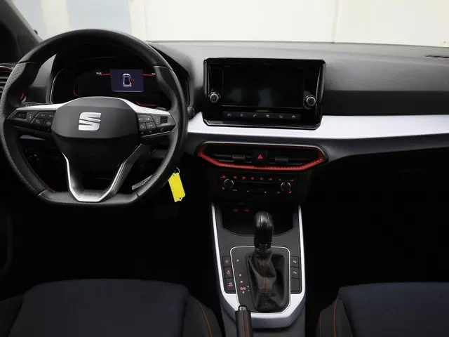 SEAT Arona 1.5TSI/150PK EVO FR DSG 2023 Benzine 4