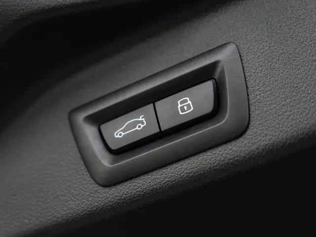 BMW X5 xDrive50e 2025 Hybride Benzine 18