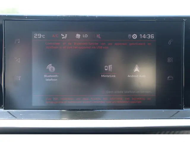 Peugeot 2008 1.2 130PK ALLURE PACK 2021 Benzine 30