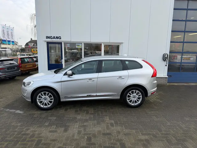 Volvo XC60 2.0 D4 FWD SUMMUM 2017 Diesel 6