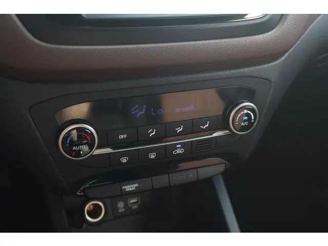 Hyundai i20 1.0 T-GDI Comfort 2018 Benzine 27