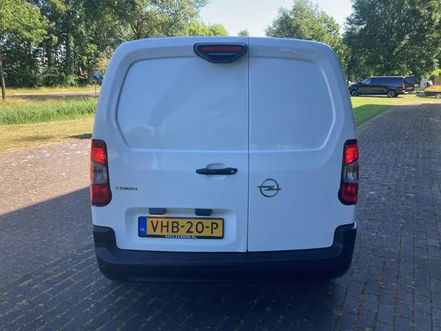 Opel Combo 1.5D L1H1 Edition 2020 Diesel 4