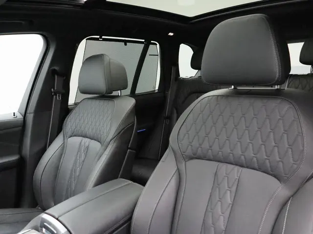 BMW X5 xDrive50e 2025 Hybride Benzine 9