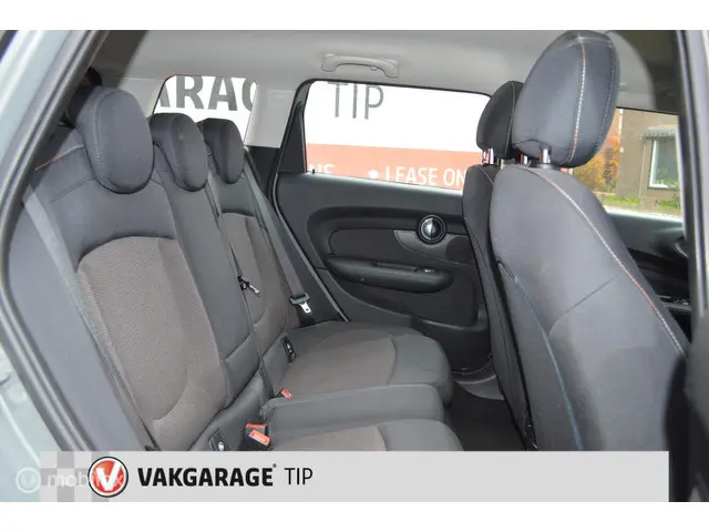 MINI Clubman 1.5 One Business 2017 Benzine 14