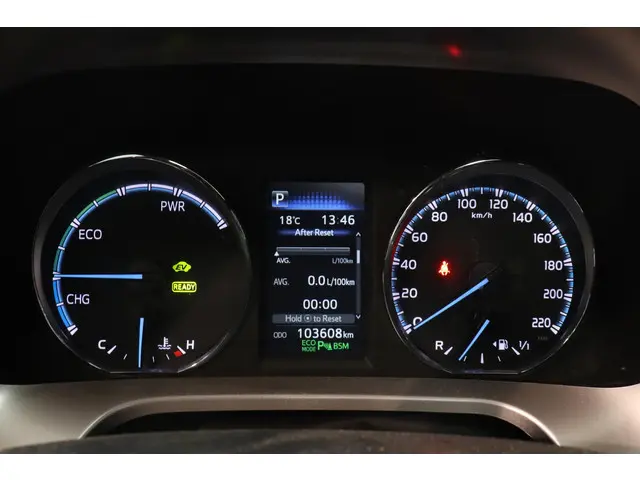 Toyota RAV4 2.5 Hybrid AWD Business 2018 Hybride Benzine 4