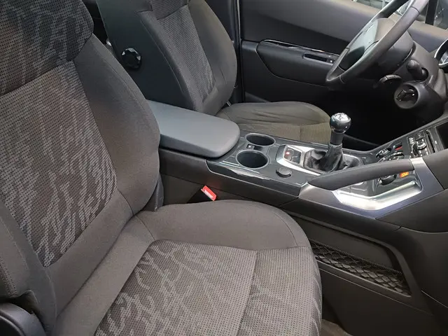 Peugeot 3008 1.6 VTi PANO/NAVI/NAP/TREKHAAK 2012 Benzine 19