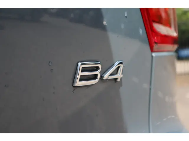 Volvo XC40 2.0 B4 Momentum Business 2022 Benzine 6