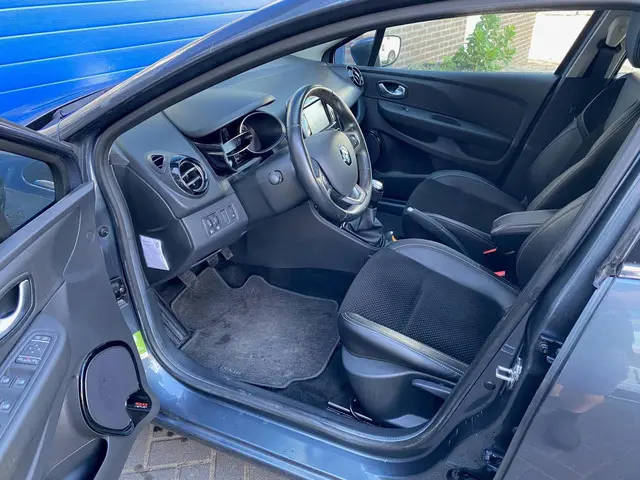 Renault Clio Estate 0.9 TCe Intens 2019 Benzine 11