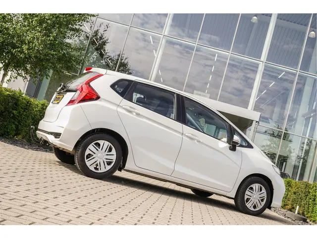 Honda Jazz 1.3i VTEC TREND 2019 Benzine 10