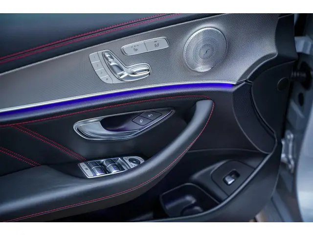 Mercedes-Benz E-Klasse AMG 43 4Matic 2018 Benzine 13