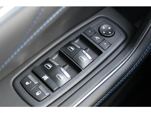 Maserati Levante 2.0 Hybrid Executive 2022 Benzine 34