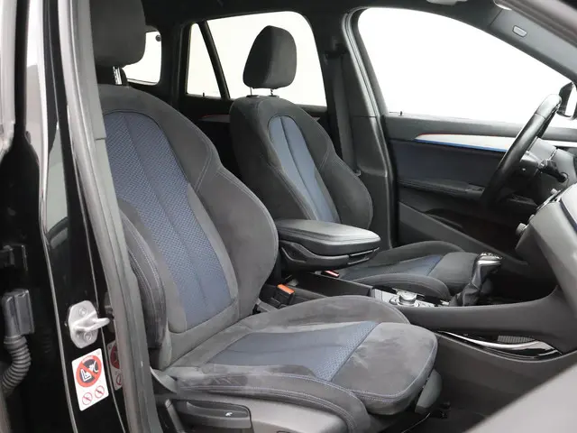 BMW X1 XDRIVE20i 192 PK AUT8 M-SPORT 2016 Benzine 7