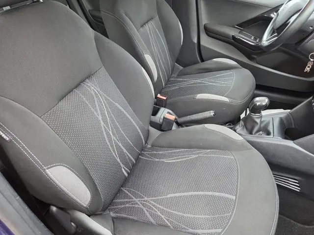 Peugeot 208 1.2 VTi Envy/EERTE EIGENAAR 2013 Benzine 22