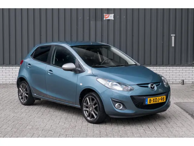 Mazda 2 2