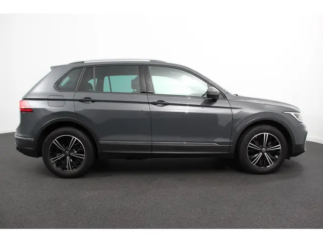 Volkswagen Tiguan 1.5 TSI DSG Active 2023 Benzine 6