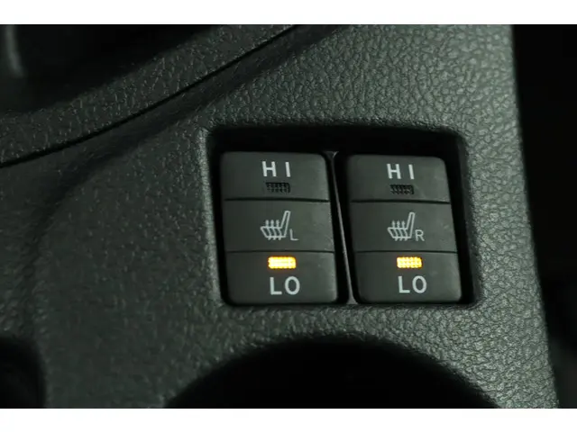 Toyota Auris 1.8 Hybrid Executive 2013 Hybride Benzine 59